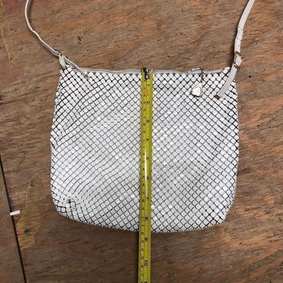 Whiting And Davis White Mesh Disco Evening Bag Crossbody Purse Leather Strap - Picture 7 of 7